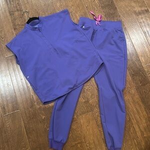 Figs Purple Scrub Set